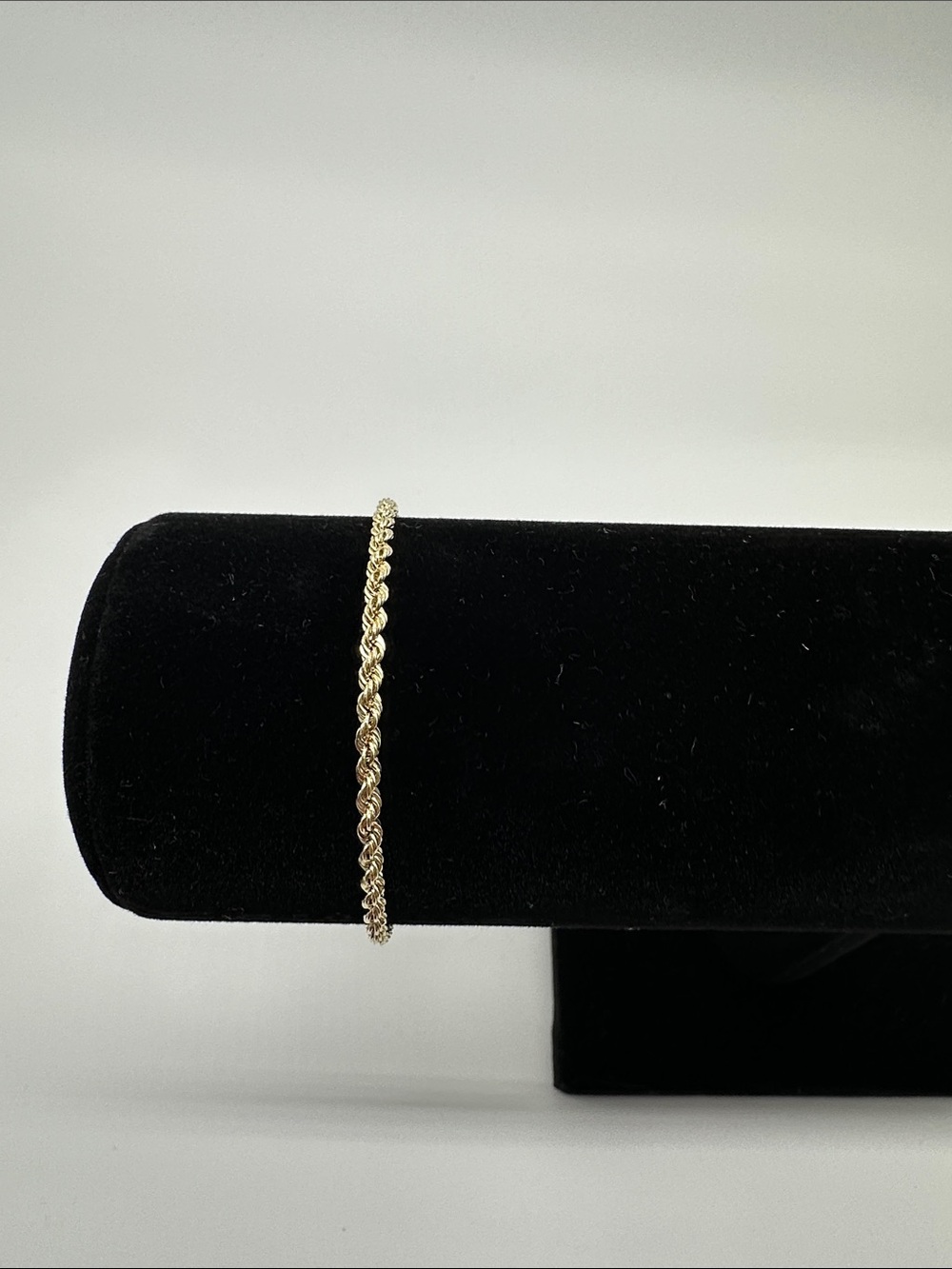 7.5” 2.6mm 10k Solid Gold Bracelet